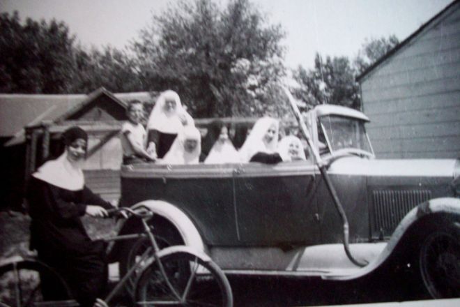 Norfolk_Arrival Of The First 4 Sisters On July 31 1923