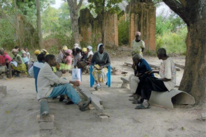 Angola Katechese In Ruinen Von Cuchi