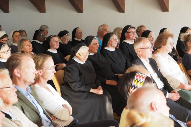 2019 Ausstellungeröffnung Audience3