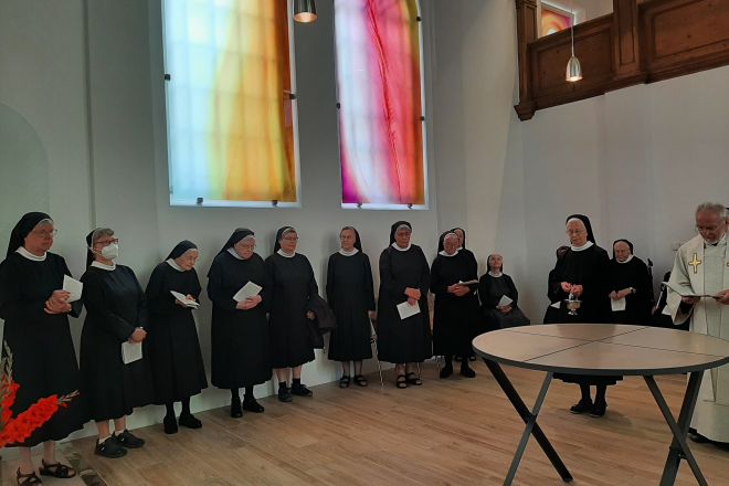 202207 MH Segnung Schwestern 2