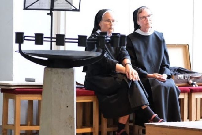 Sr Christine und Sr Franziska